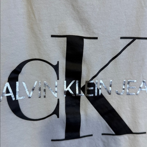 Calvin Klein White Short Sleeve Tee - Picture 3 of 4
